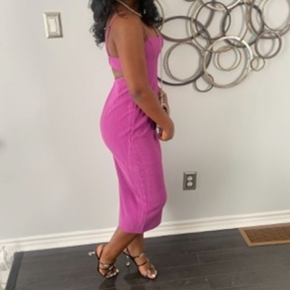 Dynamite Elegant Mauve (Pink/Purple) Midi Dress worn once - Picture 3 of 4